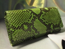 限定販売　開運本物の蛇の革で作った緑の多機能財布 [77777]